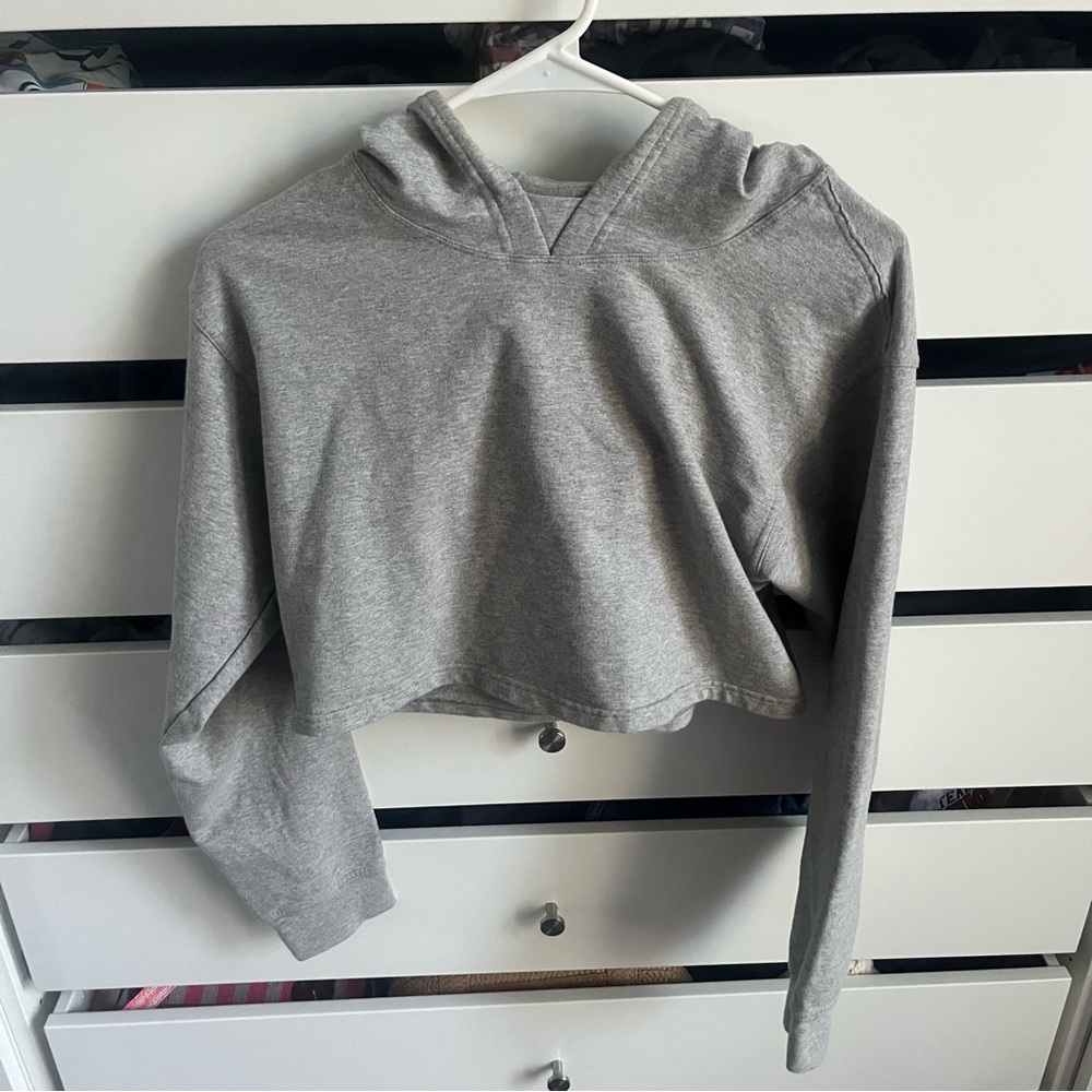 Lululemon cropped hoodie 👟
